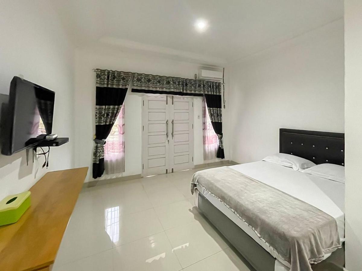 Hotel Lucky 21 Syariah Mitra Reddoorz Lubuklinggau Luaran gambar